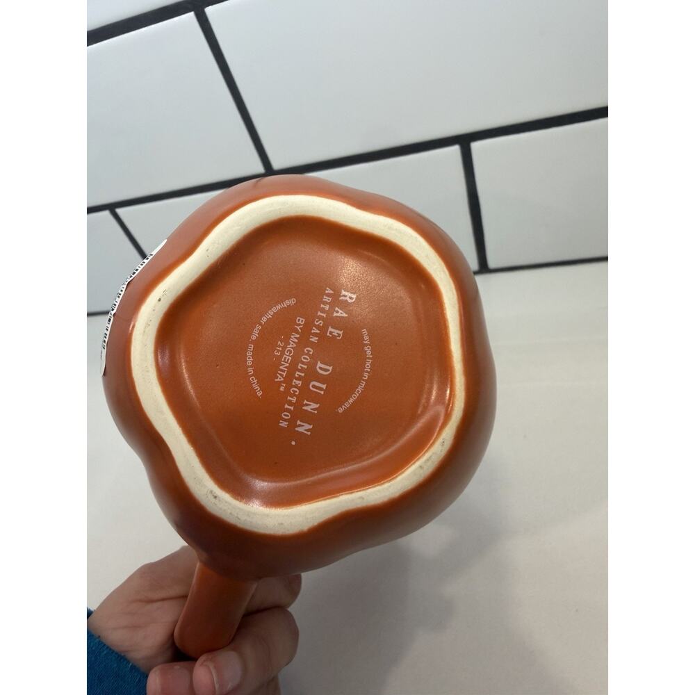 New 2023 RAE DUNN fall “PUMPKIN SPICE” Mug Pumpkin Shape Burnt Orange 🎃 - Picture 4 of 4